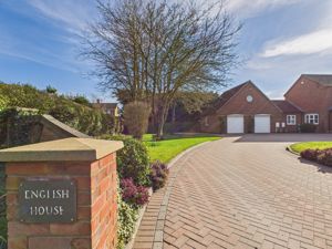 Approach- click for photo gallery